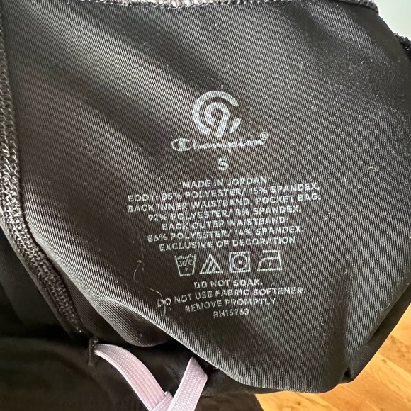 Champion Women’s Crop Geometric Athletic Leggings, size: S - Picture 4 of 4